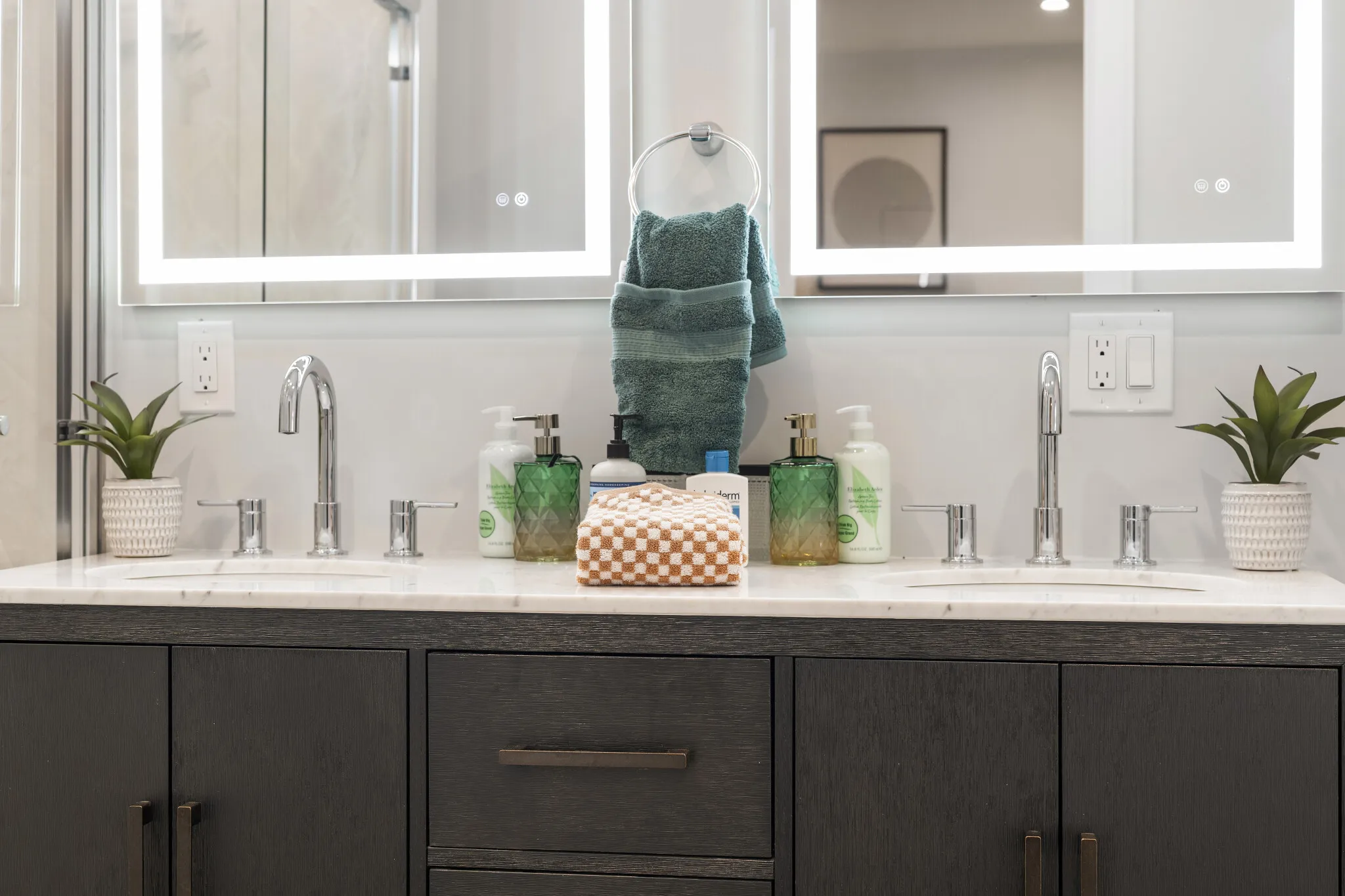 21 Bolton St, South Side