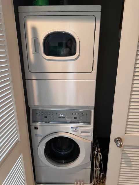 210 South St, Leather District