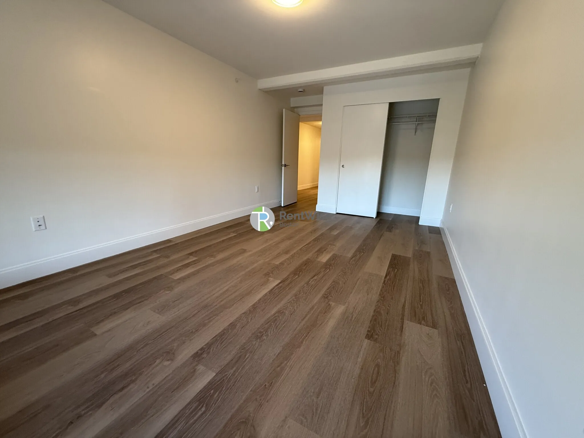 1079 Commonwealth Ave, Allston