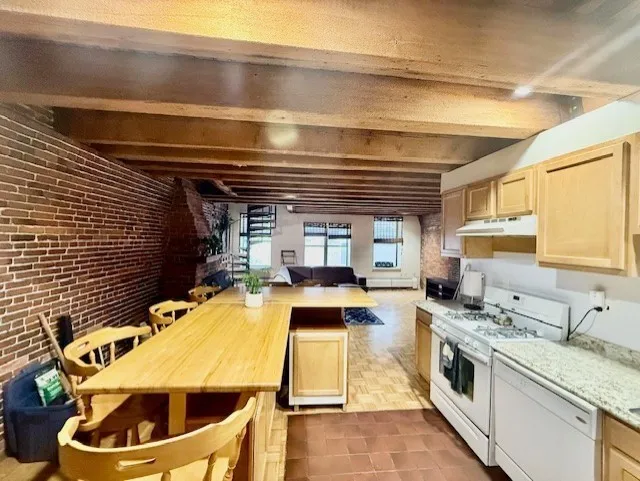 57 Fulton St, North End