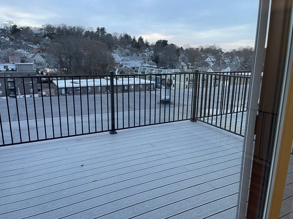 109-111 Tremont St, Brighton