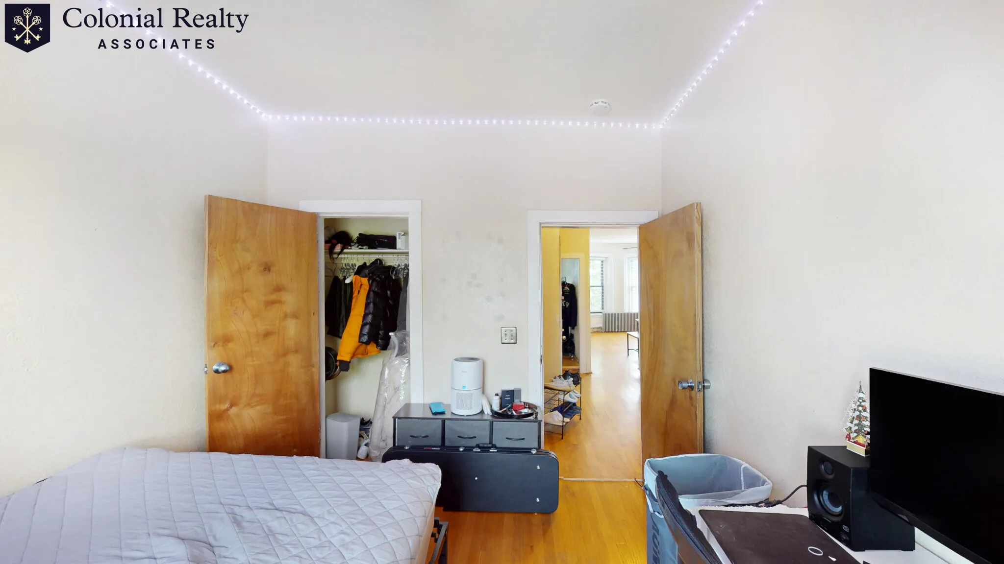 88 Hammond St, Roxbury