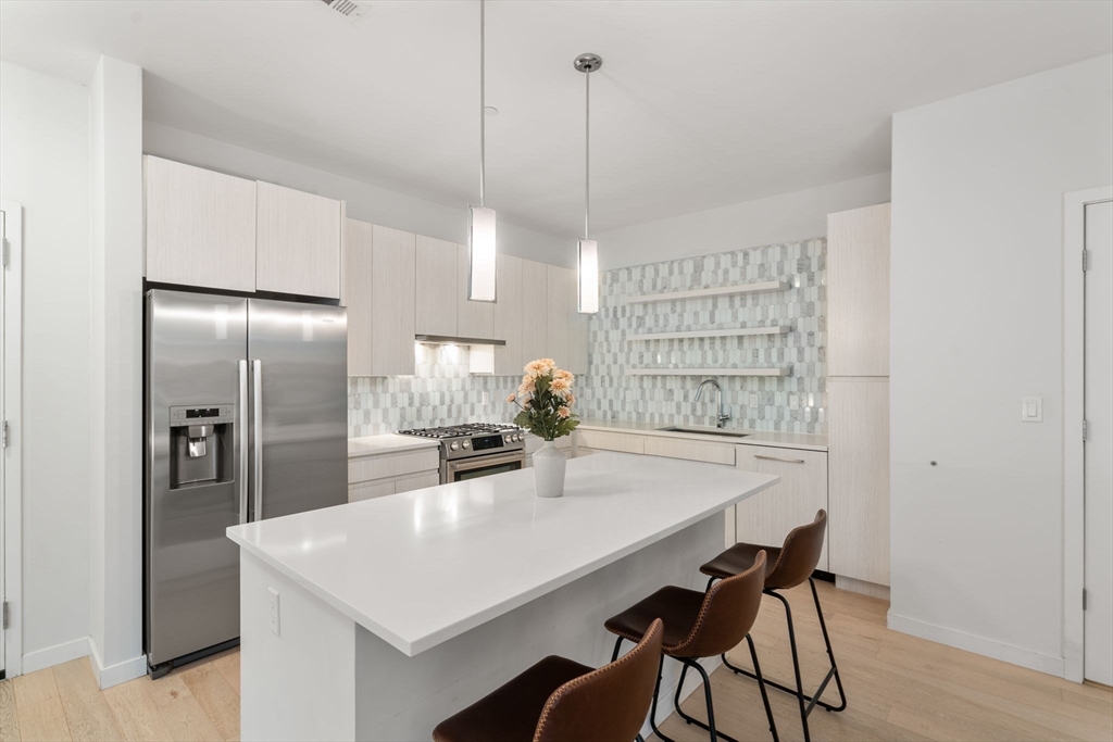 45 W 3rd St, South Boston