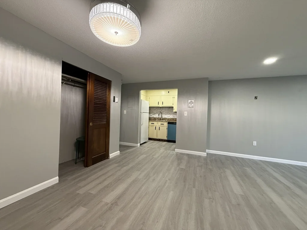 1186 Worcester Rd, Framingham