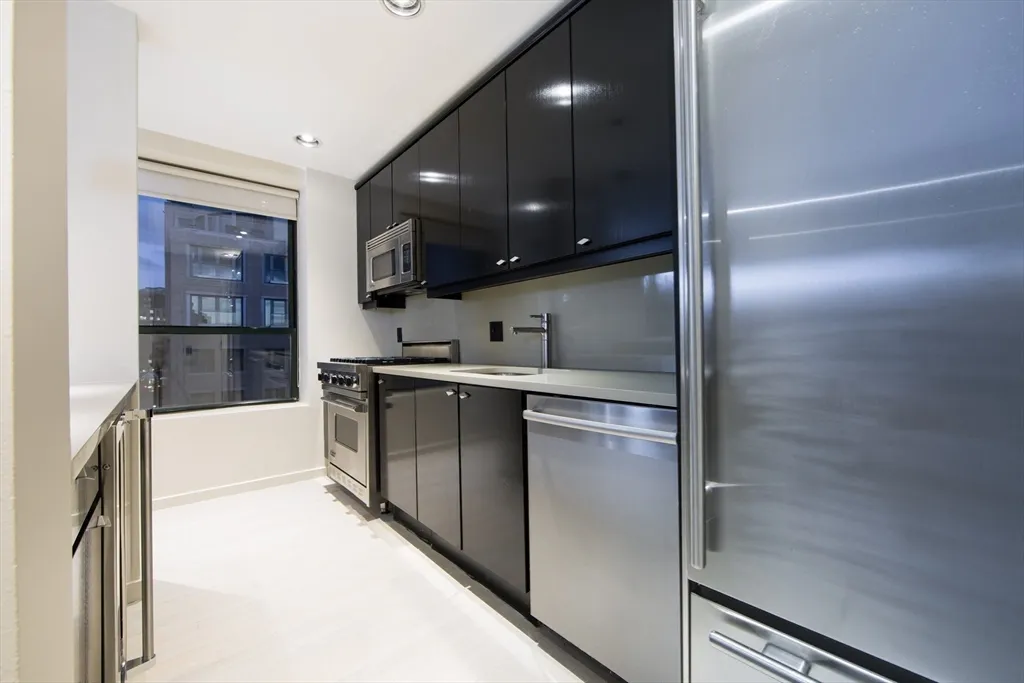 755 Boylston St, Back Bay