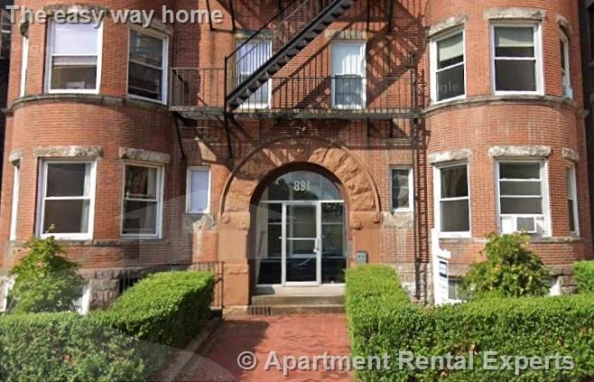891 Massachusetts Ave, Central Square