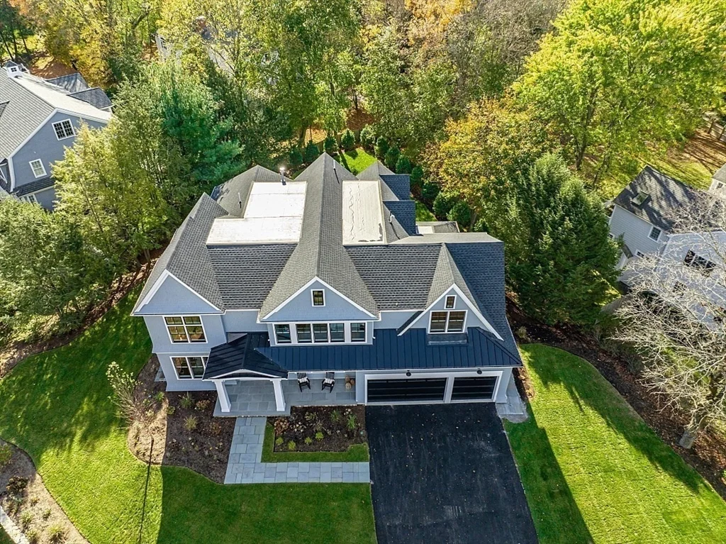 18 Sprague Rd, Wellesley Hills