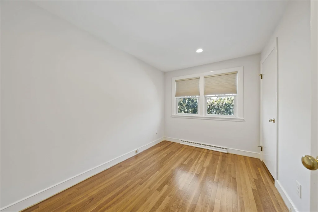 55 Evelyn Rd, Needham