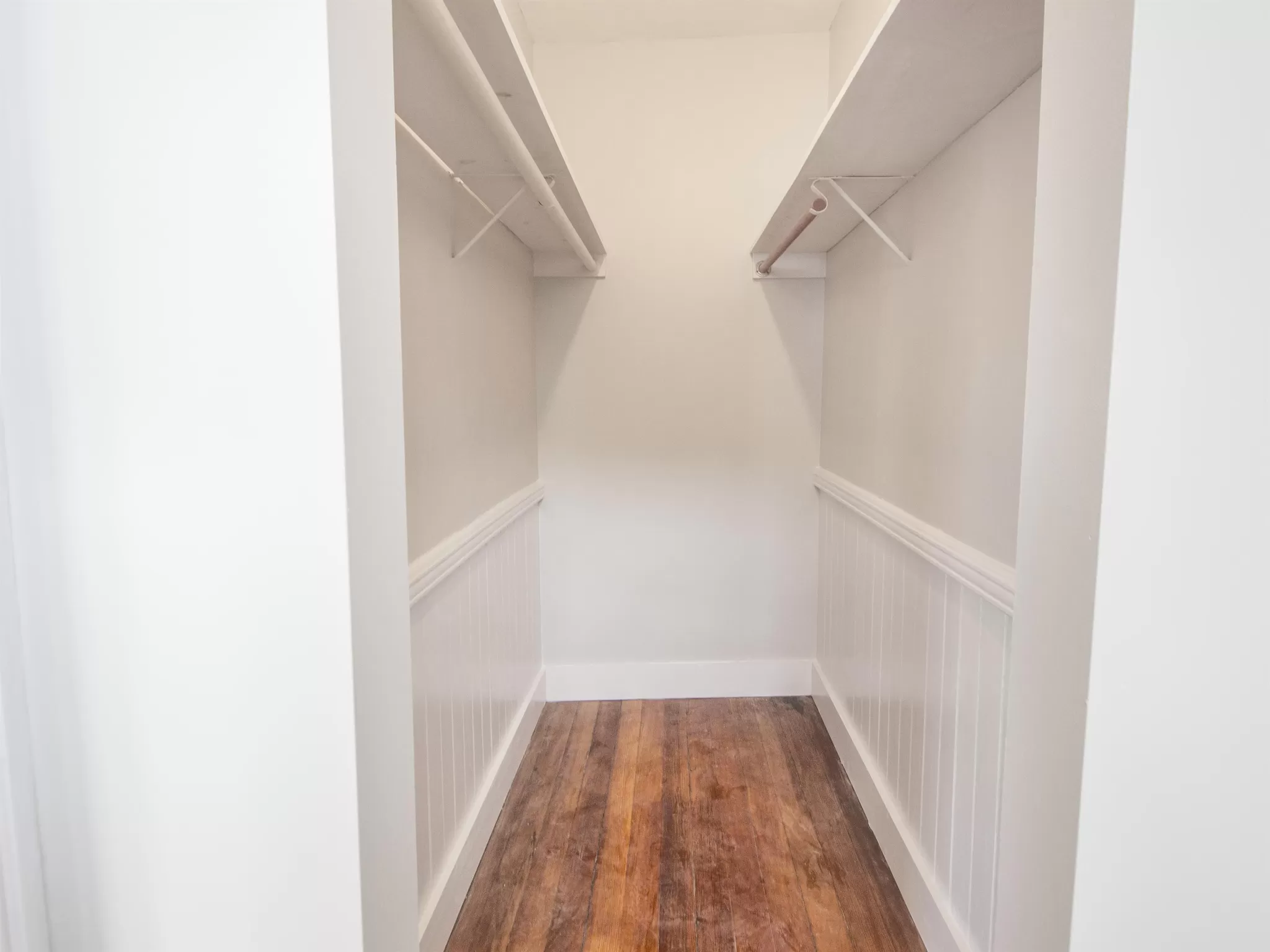 2 bed, 1 bath apartment for rent at 24 Suffolk St Unit 3, The Port — photo 2 of 10
