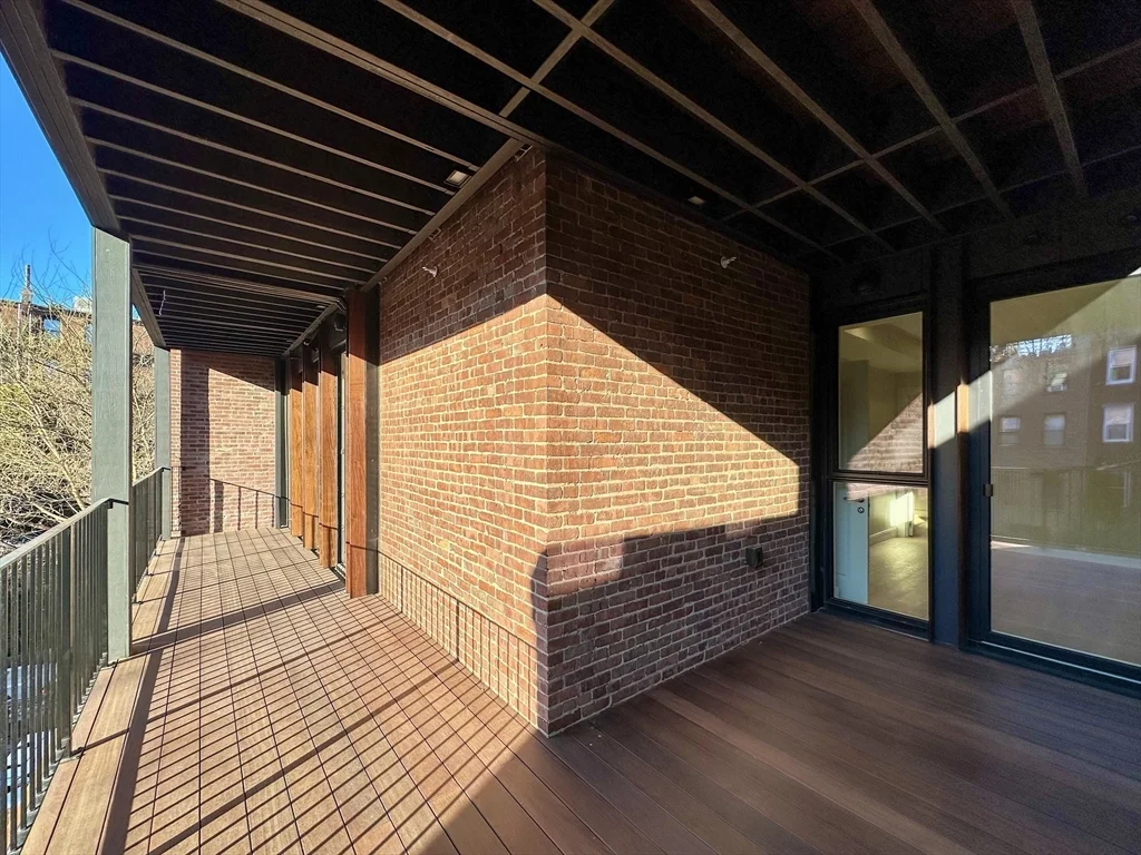 144 Worcester St, South End