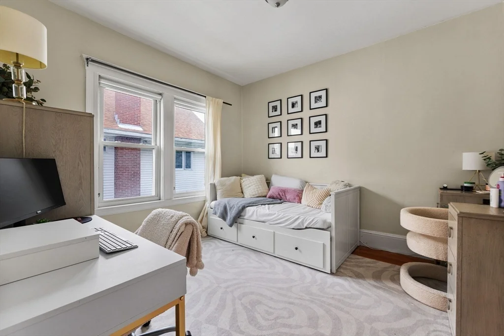 102 Harvard St, Tufts University