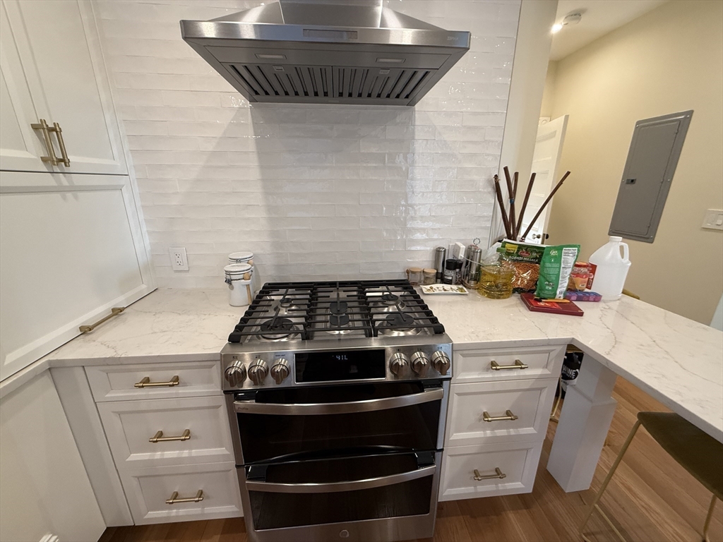 82 Lancaster Ter, Coolidge Corner