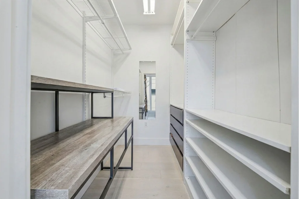 533 Cambridge St, Allston