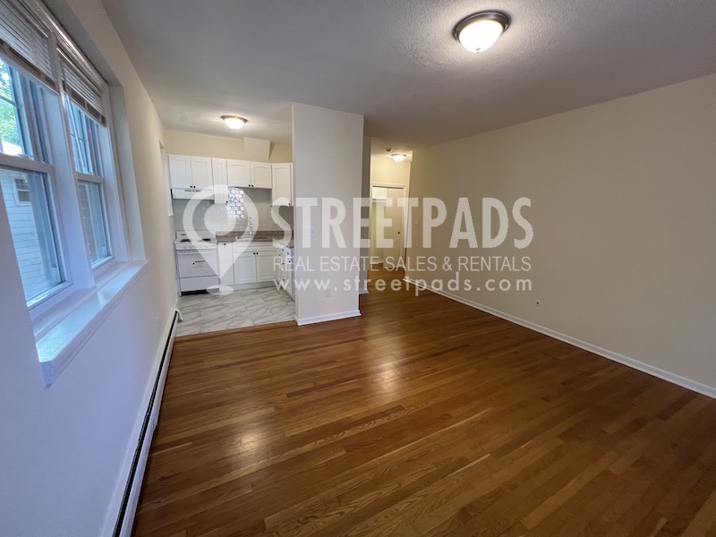 2018 Commonwealth Ave, Brighton