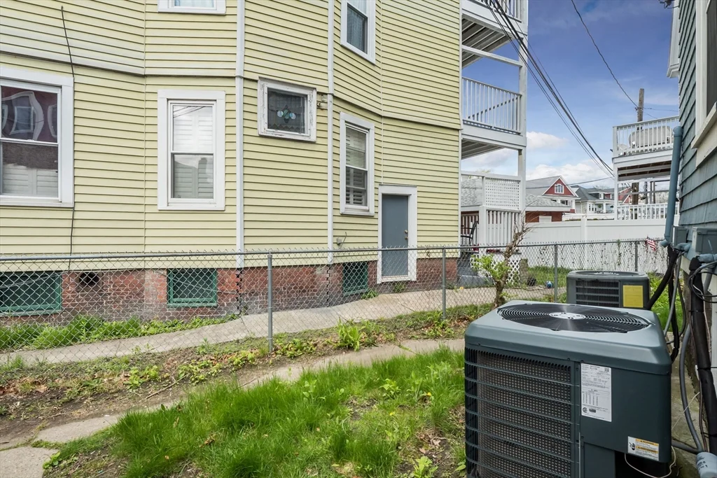 1740 Columbia Rd, South Boston