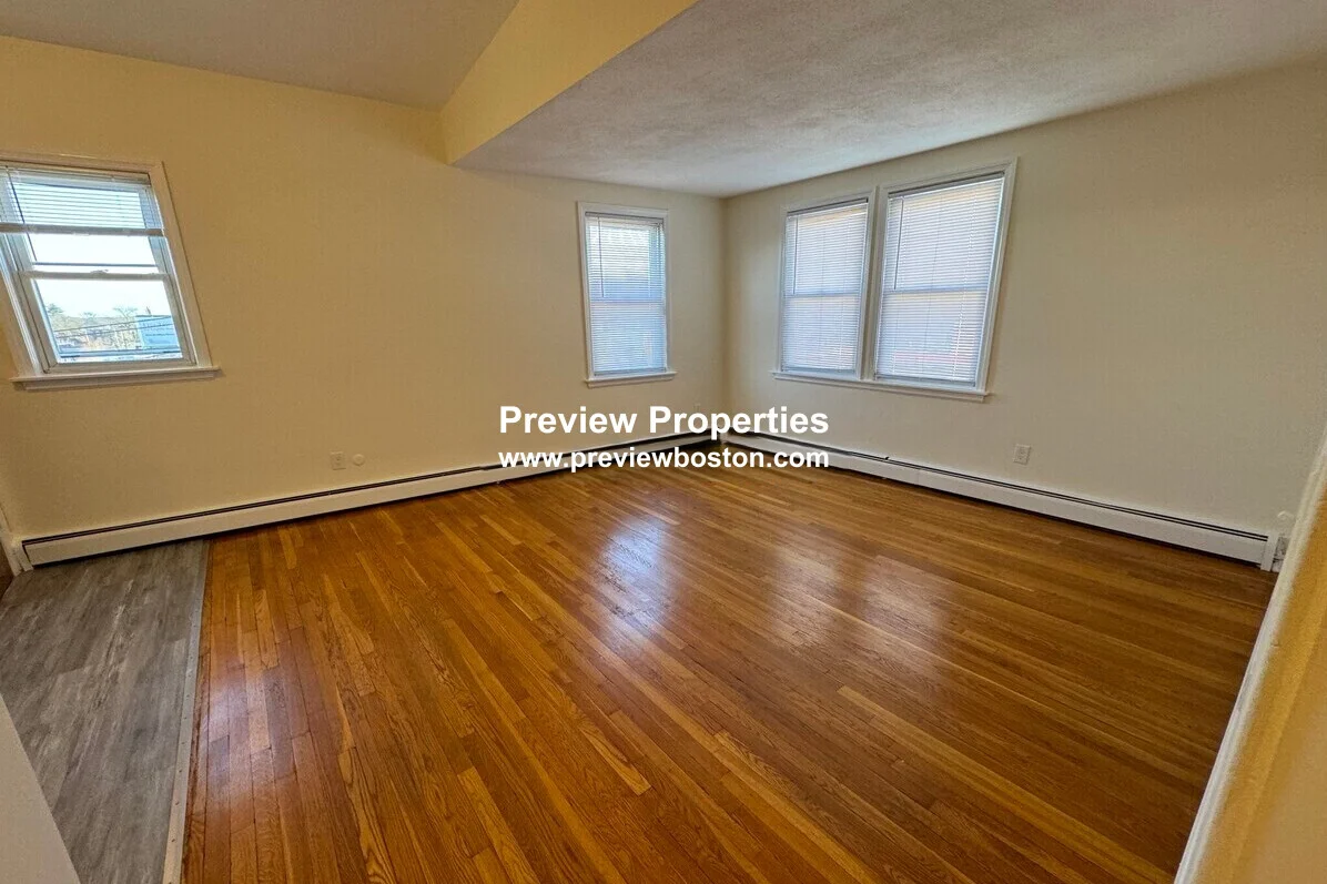 168 North Beacon St, Brighton