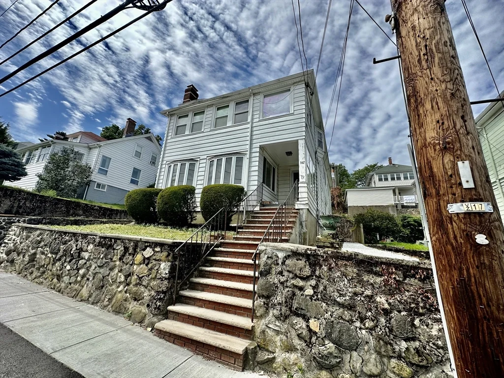 142 Langdon Ave, Watertown