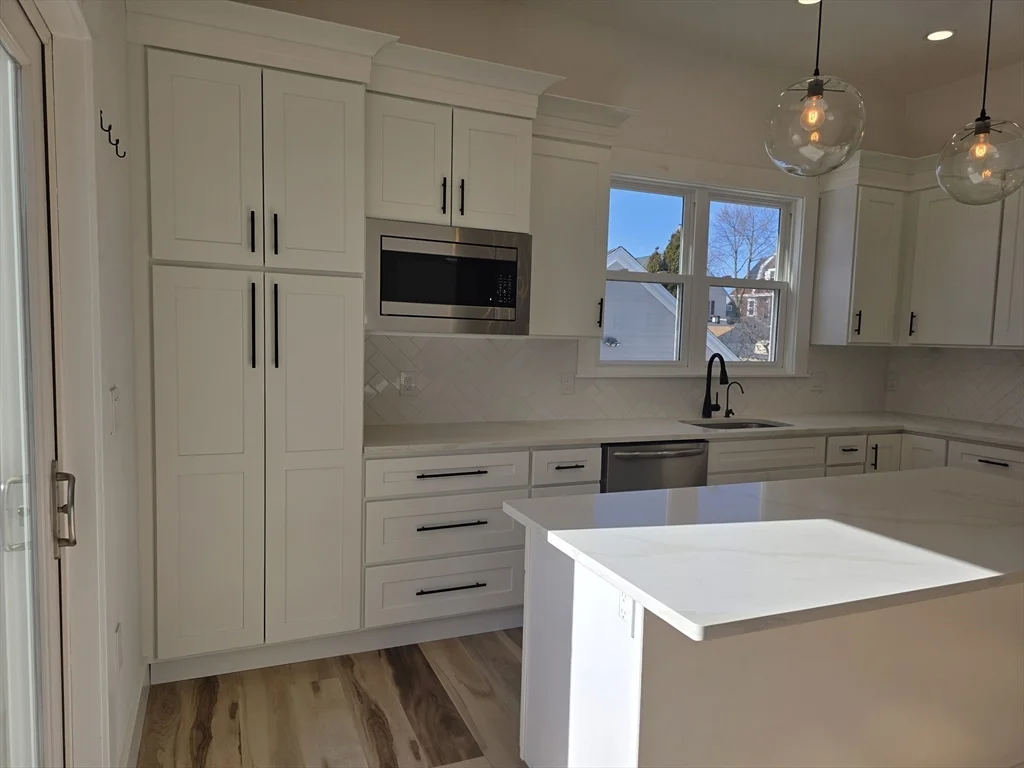 84 Dudley St, Medford