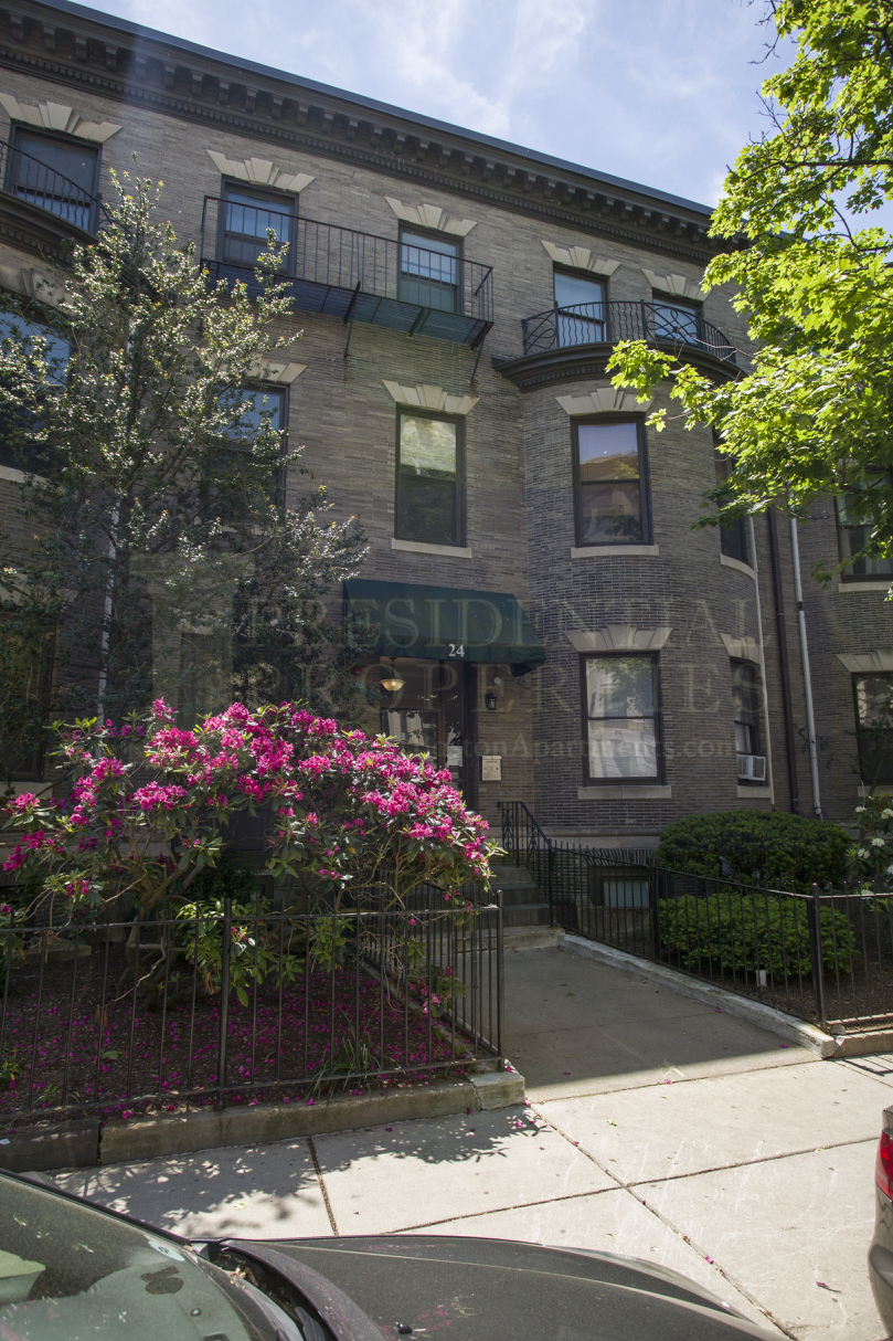 1 bed, 1 bath apartment for rent at 24 Peterborough St Unit 6, Fenway — photo 9 of 11