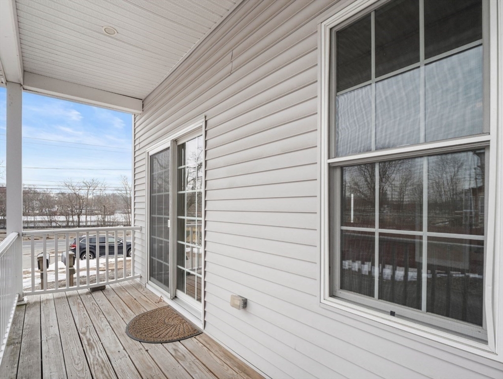 63 Varnum Ave, Lowell