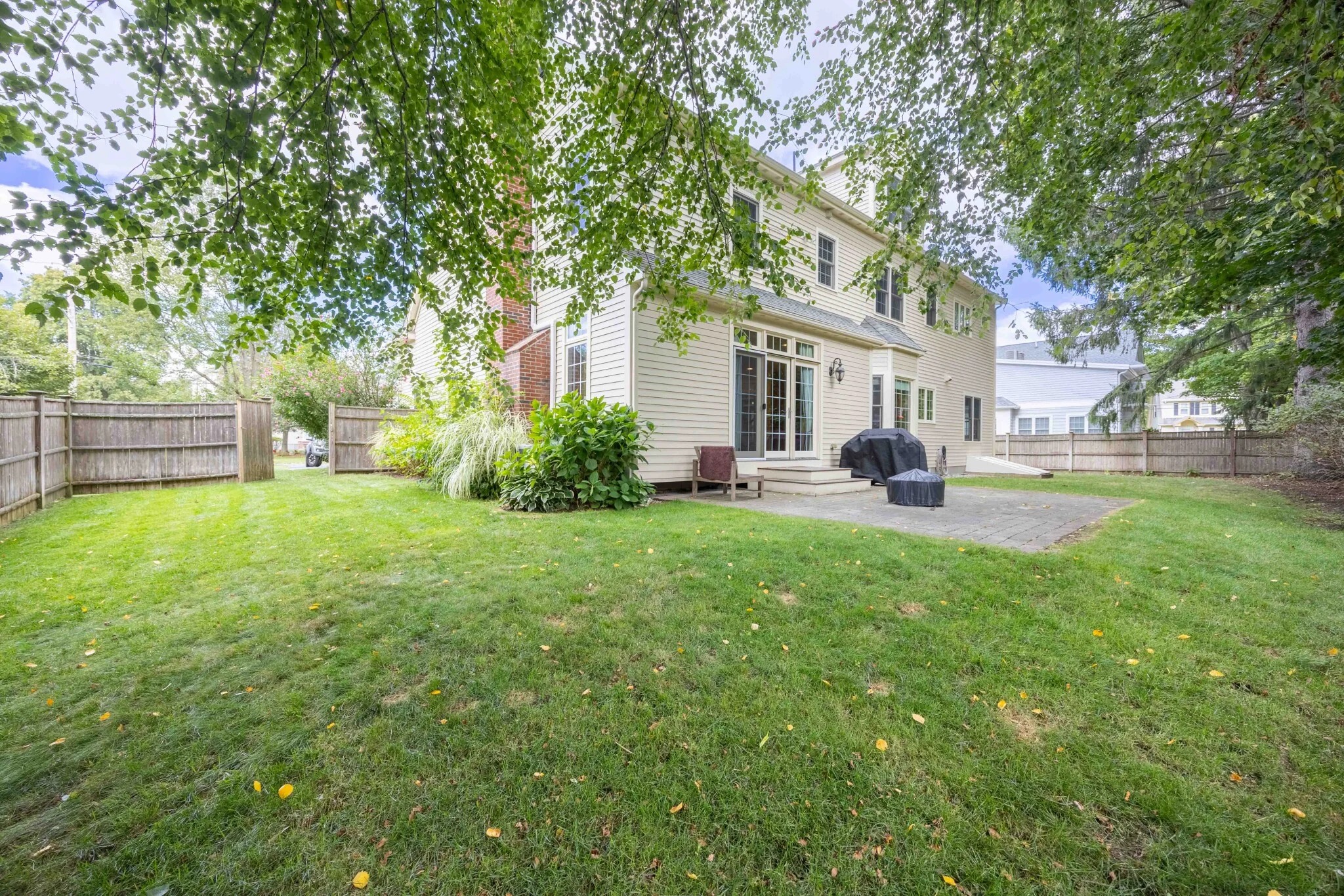 27 Mellon Rd, Wellesley