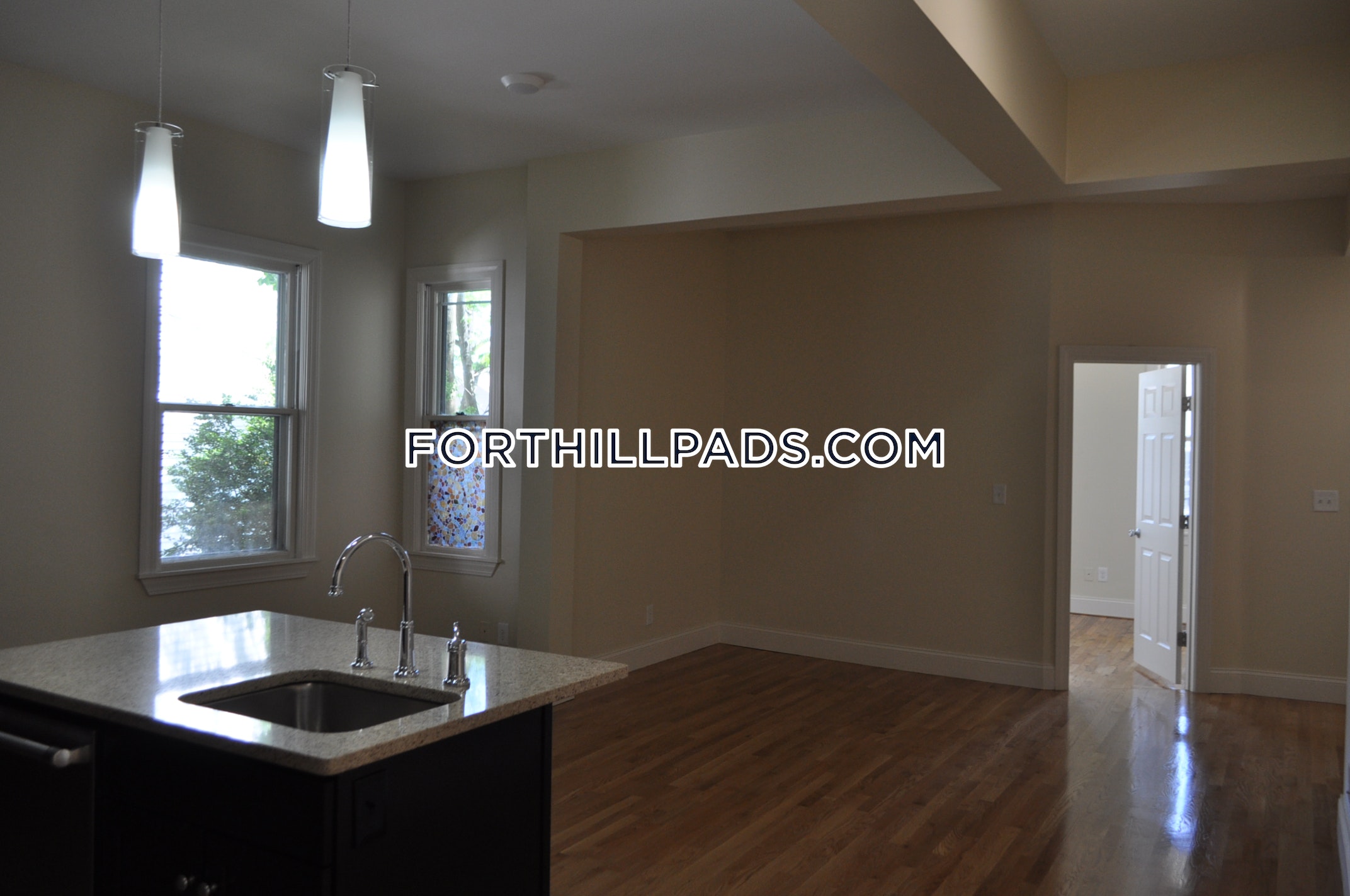 4 bed, 2 bath apartment for rent at 34 Juniper St Unit 1, Roxbury — photo 20 of 23