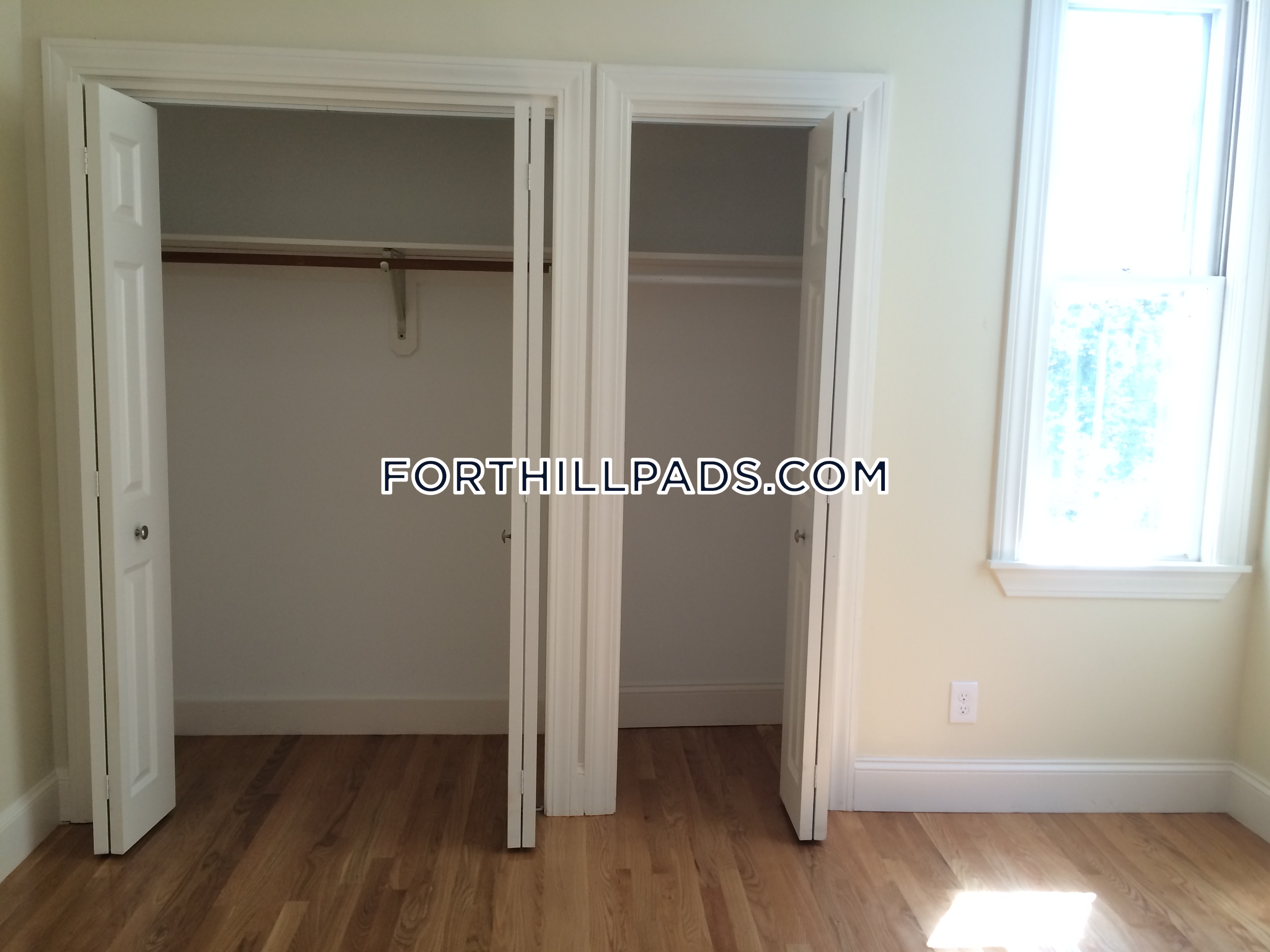 4 bed, 2 bath apartment for rent at 34 Juniper St Unit 1, Roxbury — photo 13 of 23