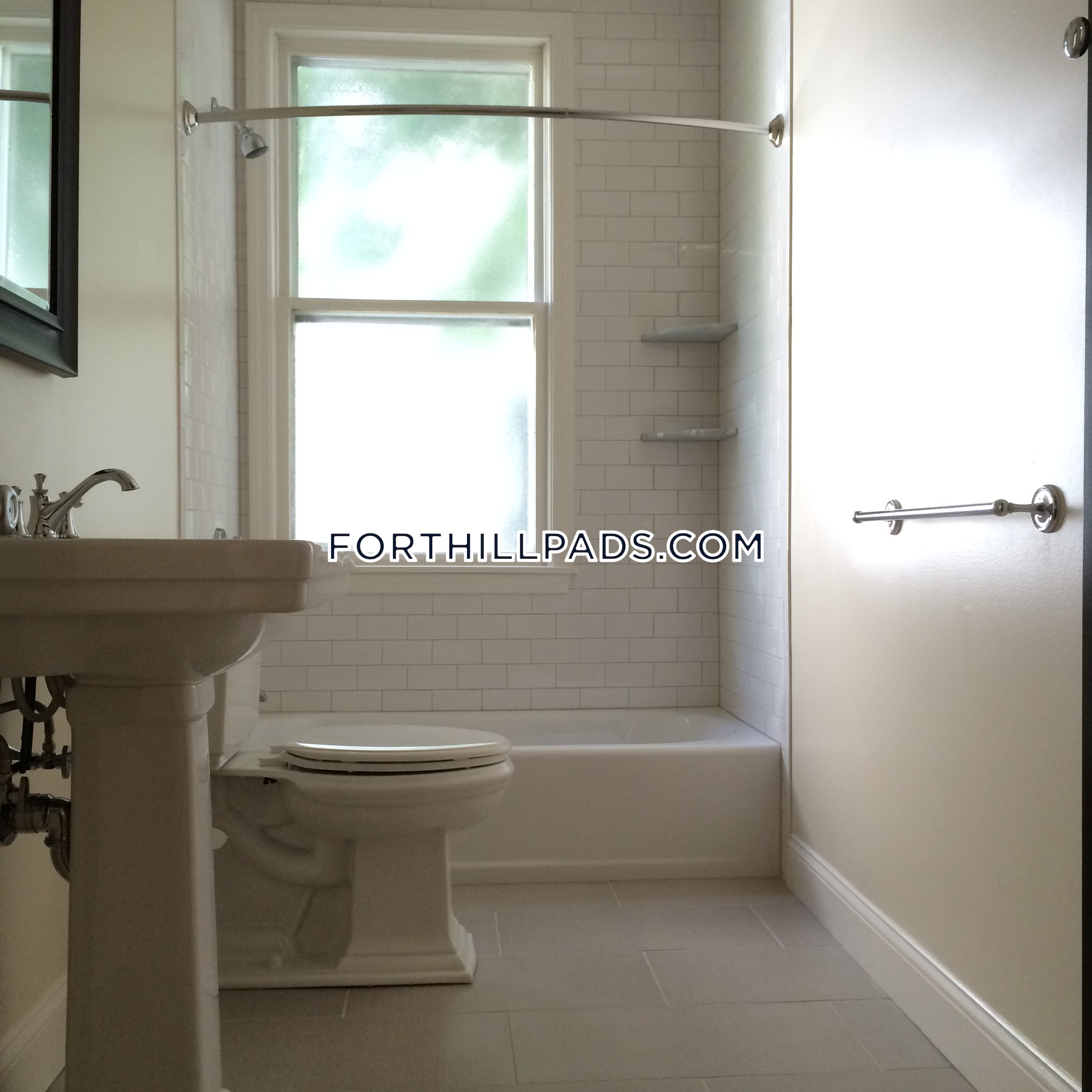 4 bed, 2 bath apartment for rent at 34 Juniper St Unit 1, Roxbury — photo 21 of 23