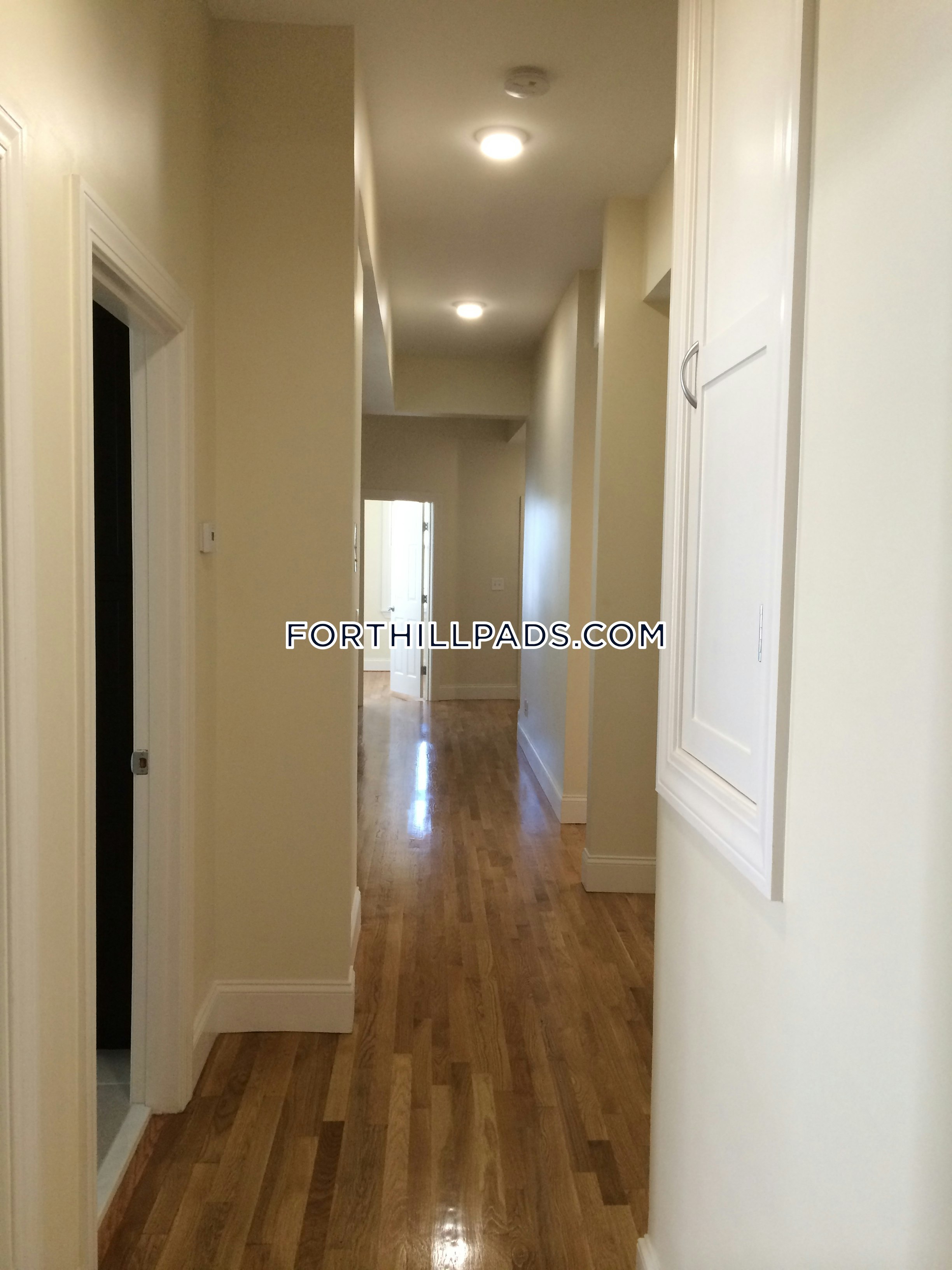 4 bed, 2 bath apartment for rent at 34 Juniper St Unit 1, Roxbury — photo 17 of 23