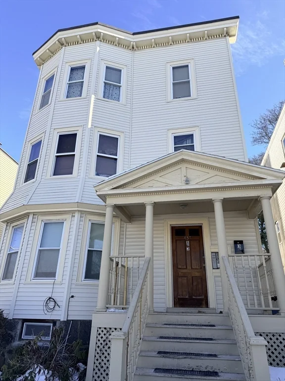 832 Washington St, Dorchester