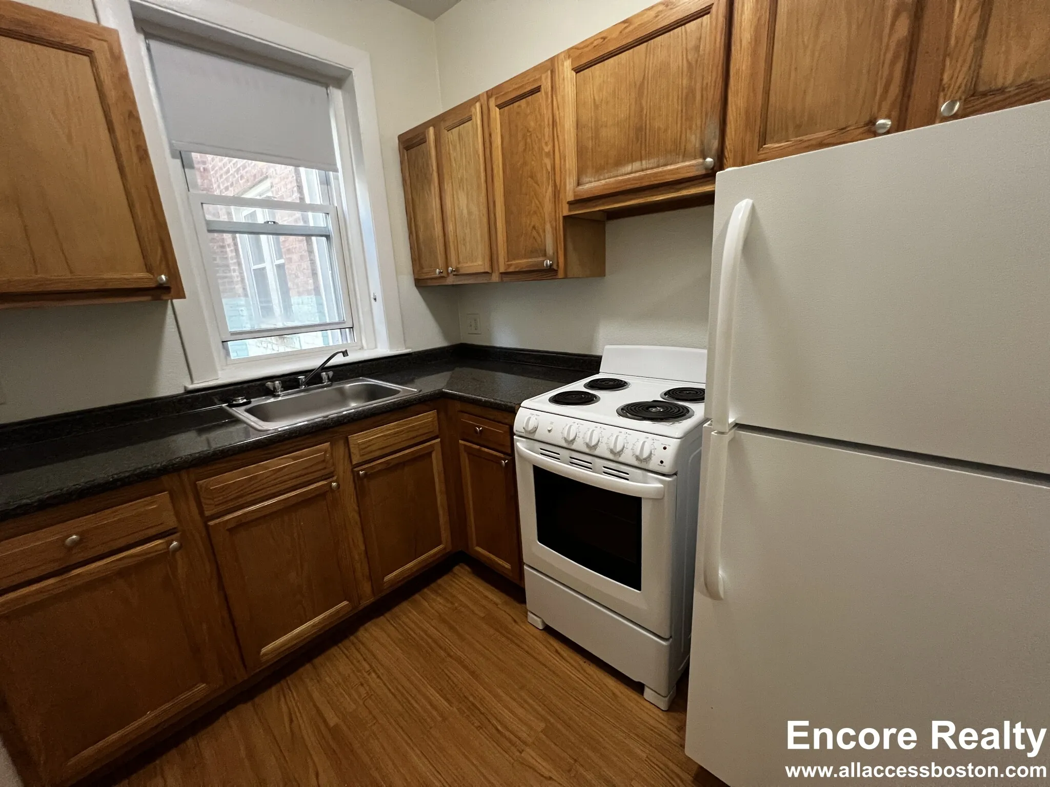 33 Lancaster Ter, Corey Hill