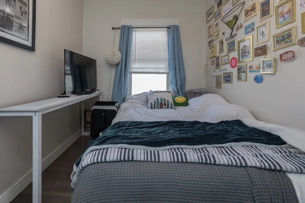 100 H St, South Boston