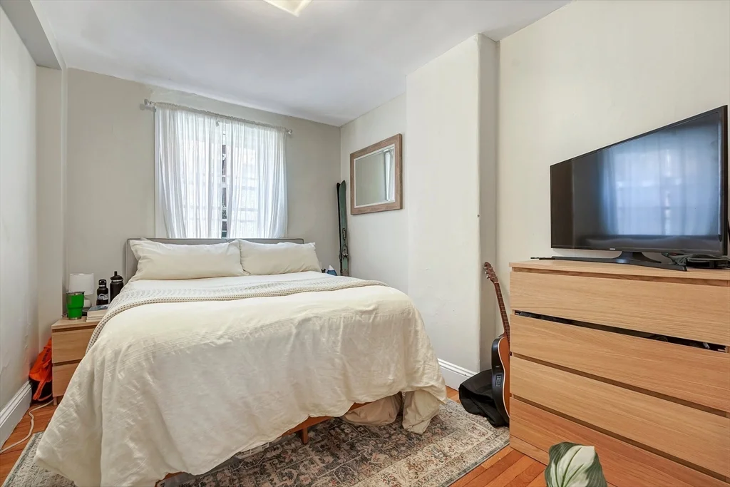 130 Myrtle St, Beacon Hill