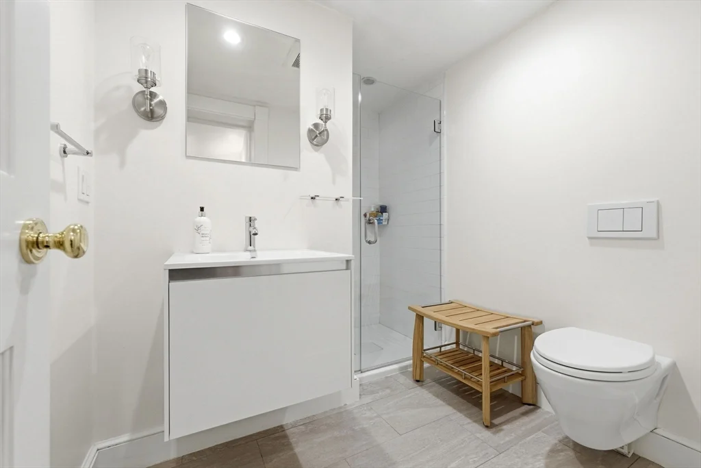 50 River St, Beacon Hill