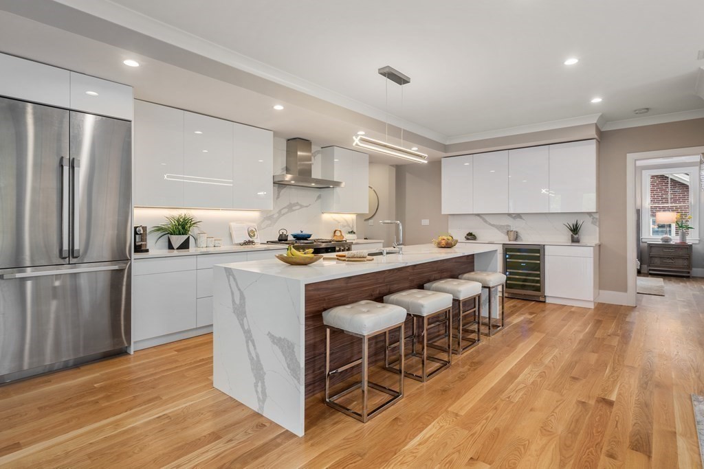 96 Verndale St, North Brookline