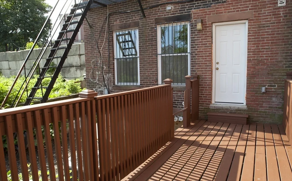 4 Kearsarge, Roxbury