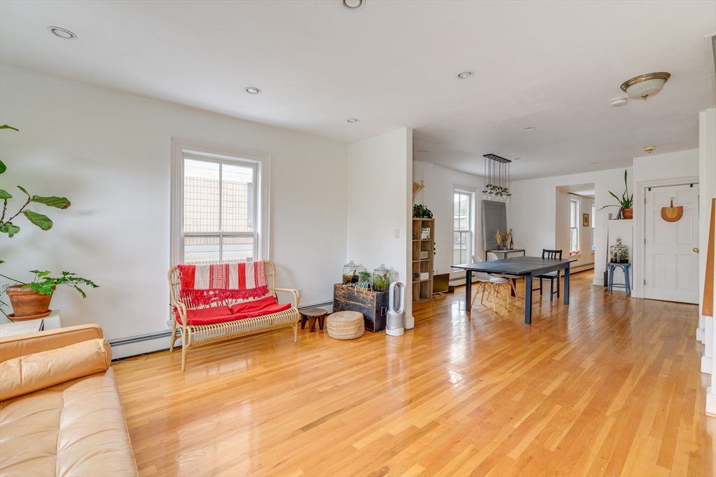 46 Bigelow St, Mid-Cambridge