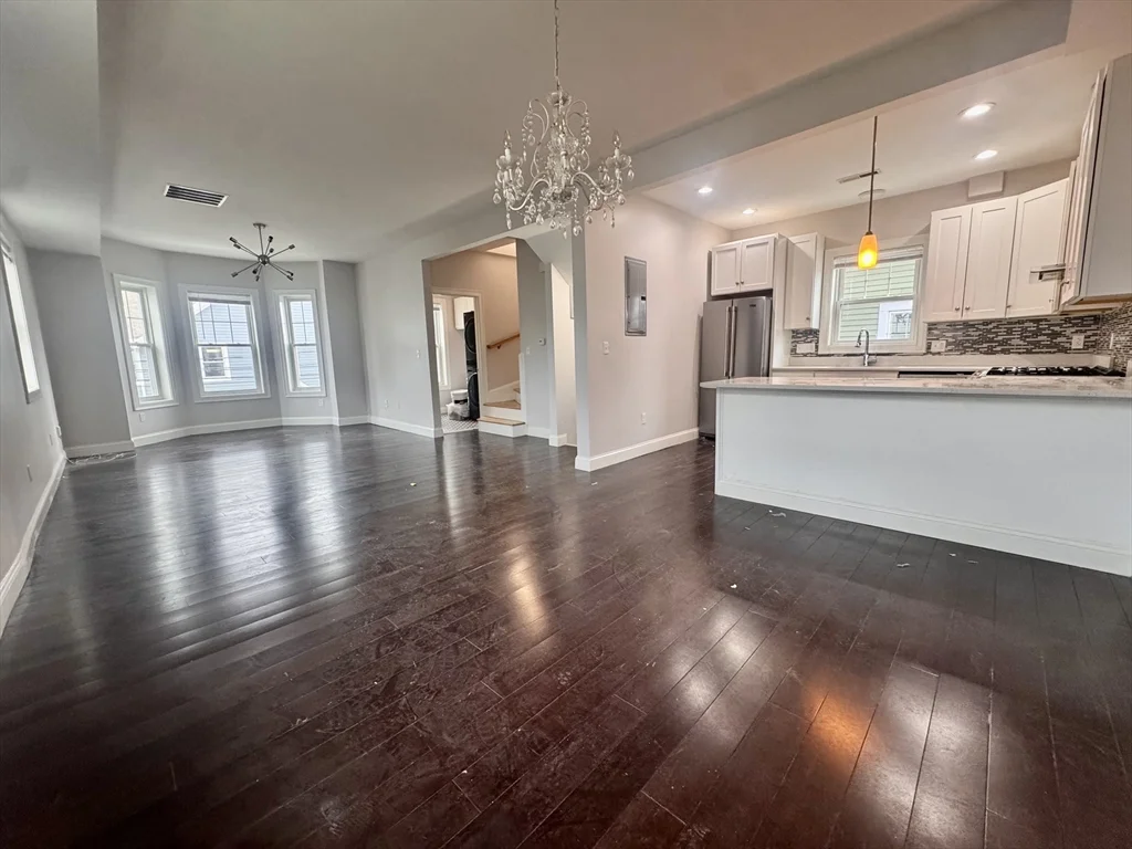9 Batchelder St, Dorchester