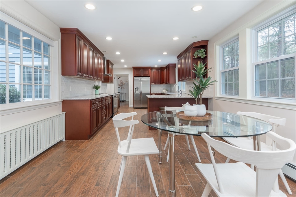 22 Bradford Rd, Weston