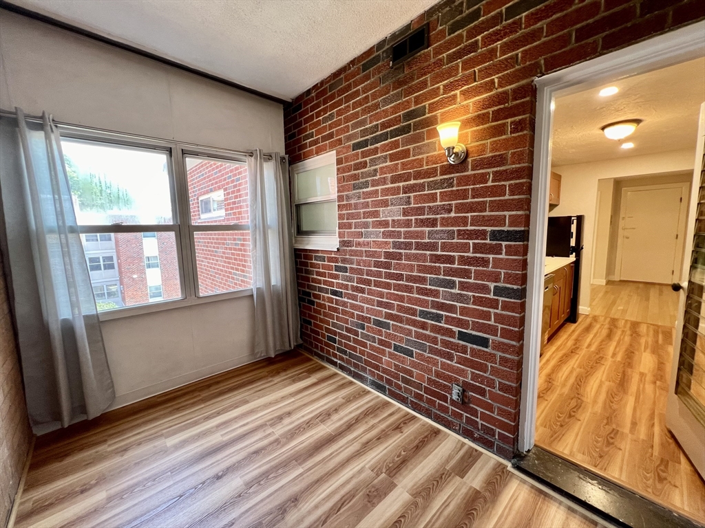 15 Commonwealth Ct, Brighton