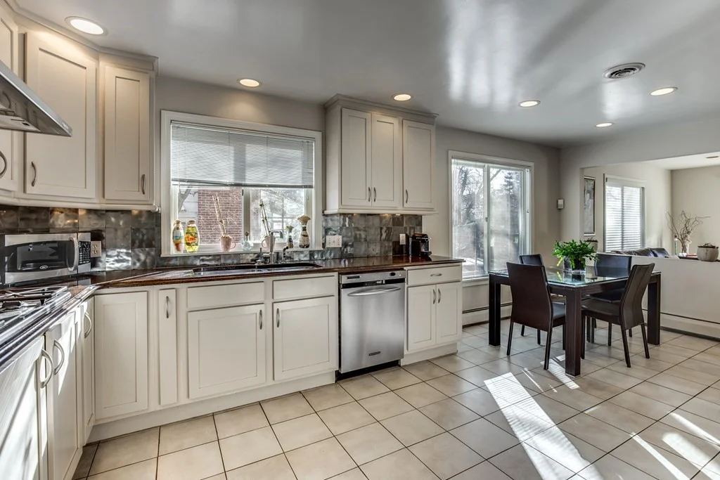 11 Beethoven Ave, Waban