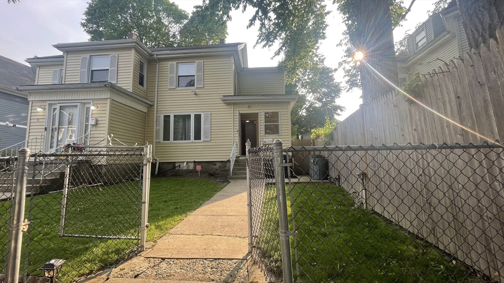 13 Whitman St, Dorchester