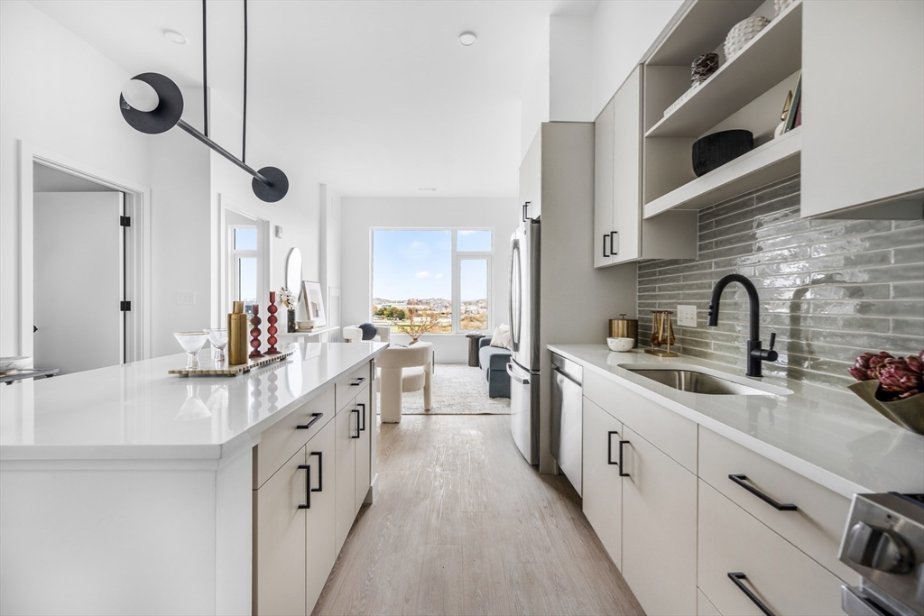 93 Bennington St, Revere