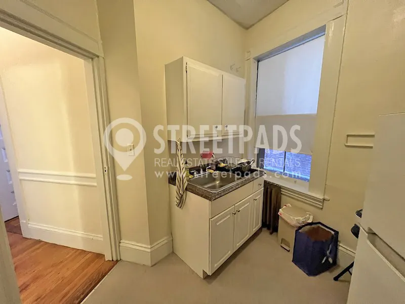 2 Ware St, Mid-Cambridge