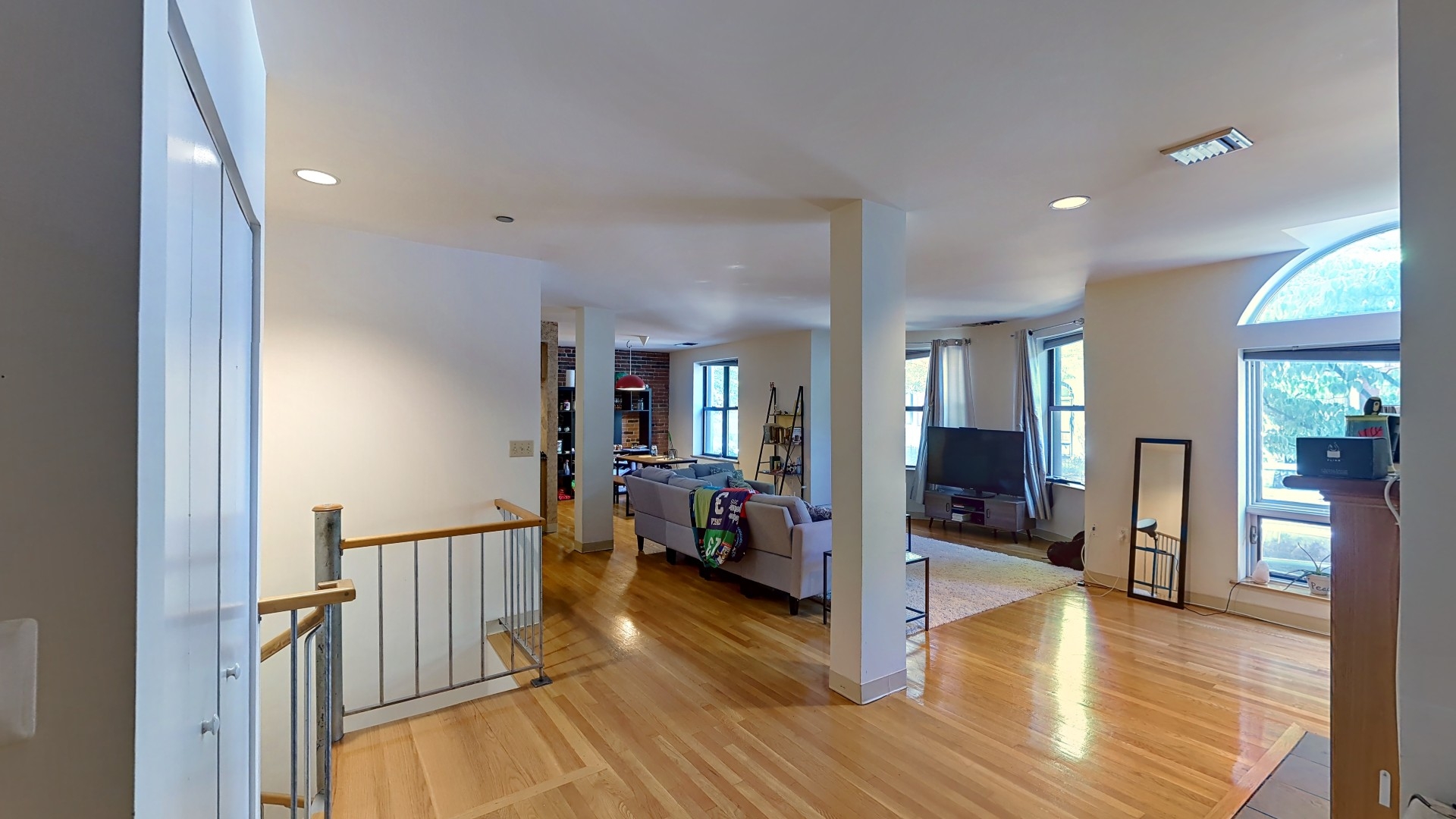 3 bed, 2 bath apartment for rent at 84 Gainsborough St Unit 103W, Fenway — photo 3 of 18