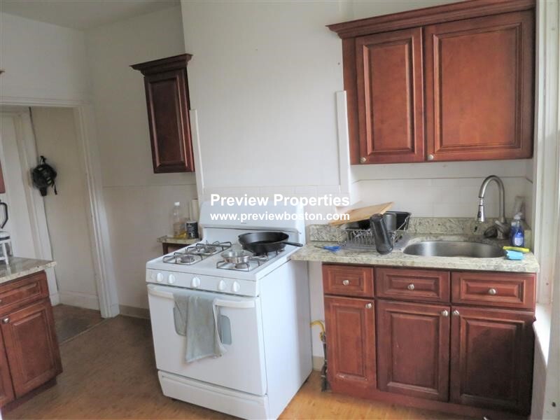 17A Putnam Ct, Harvard Square