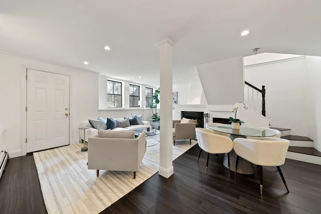 11 Appleton, South End