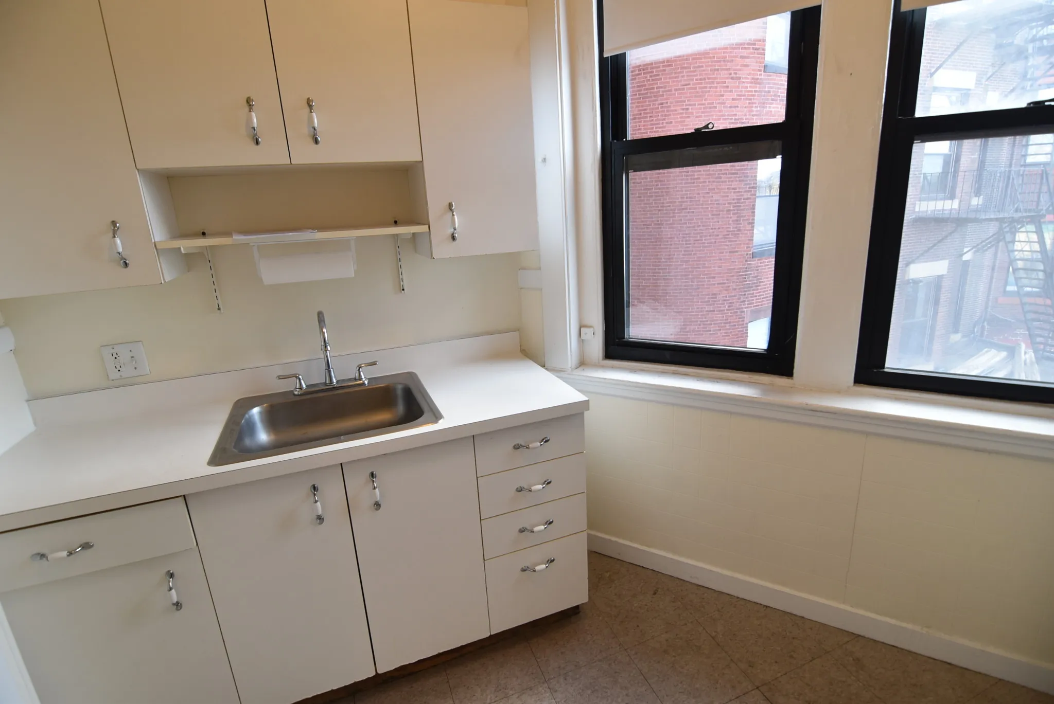 504 Beacon St, Fenway