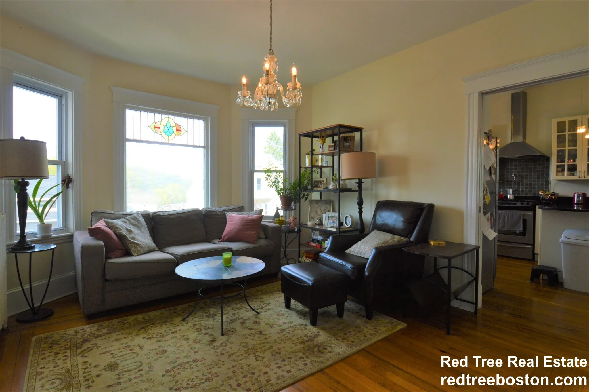 14 Breck Ave, Oak Square