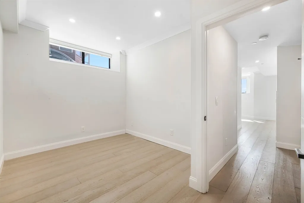 1430 Columbia Rd, South Boston